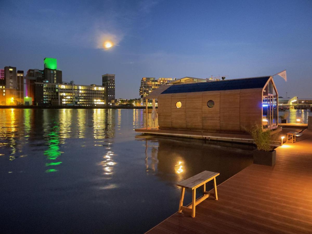 Отель Wikkelboat Nr2 At Floating Rotterdam Rijnhaven Экстерьер фото
